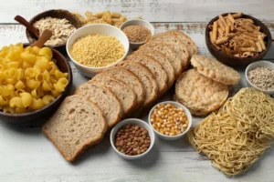 Alimentos com glúten que exigem atenção na alimentação de pessoas com doença celíaca.